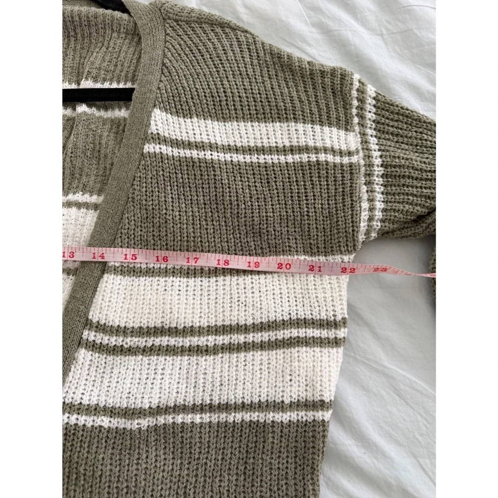 BKE Olive Striped Cardigan Distressed Hem Open Front‎ Boho Sweater Pockets S